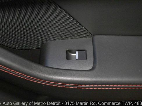 Used 2020 Jaguar F-TYPE R image 37