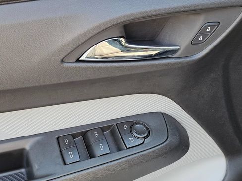 New 2027 Chevrolet Bolt LT w/ Comfort Package FWD image 21