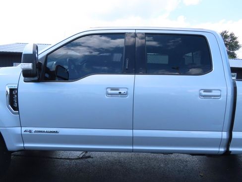 Used 2017 Ford F250 Lariat w/ Lariat Ultimate Package AWD/4WD image 15