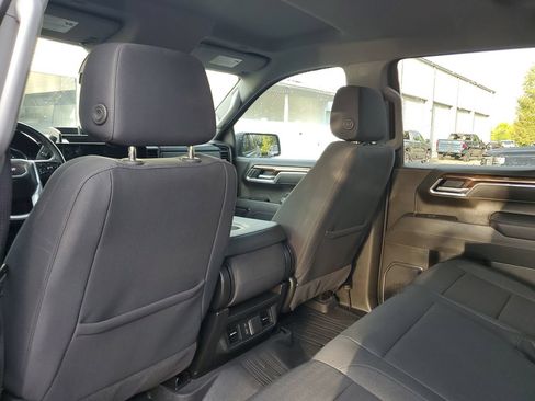 Used 2025 GMC Sierra 1500 Elevation RWD image 9