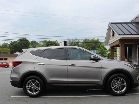 Used 2018 Hyundai Santa Fe Sport AWD/4WD image 4