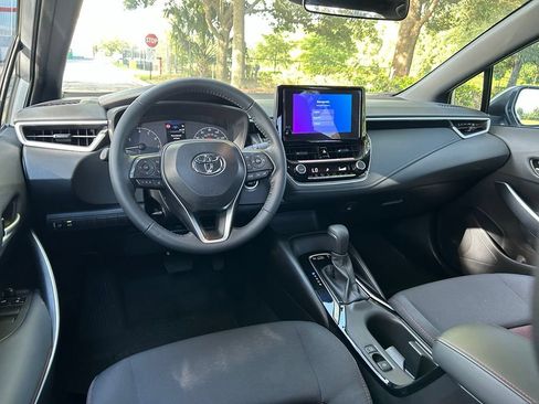 Certified 2025 Toyota Corolla SE FWD image 13