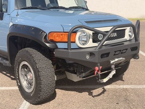 Used 2014 Toyota FJ Cruiser 4WD w/ Trail Teams Ultimate Edition image 10