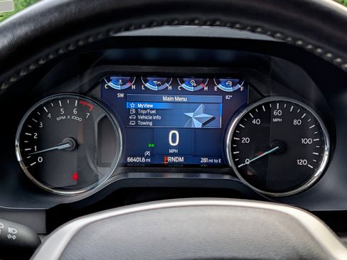 Used 2024 Ford Expedition XLT image 26