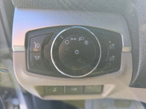 Used 2014 Ford Explorer XLT w/ Equipment Group 202A image 27