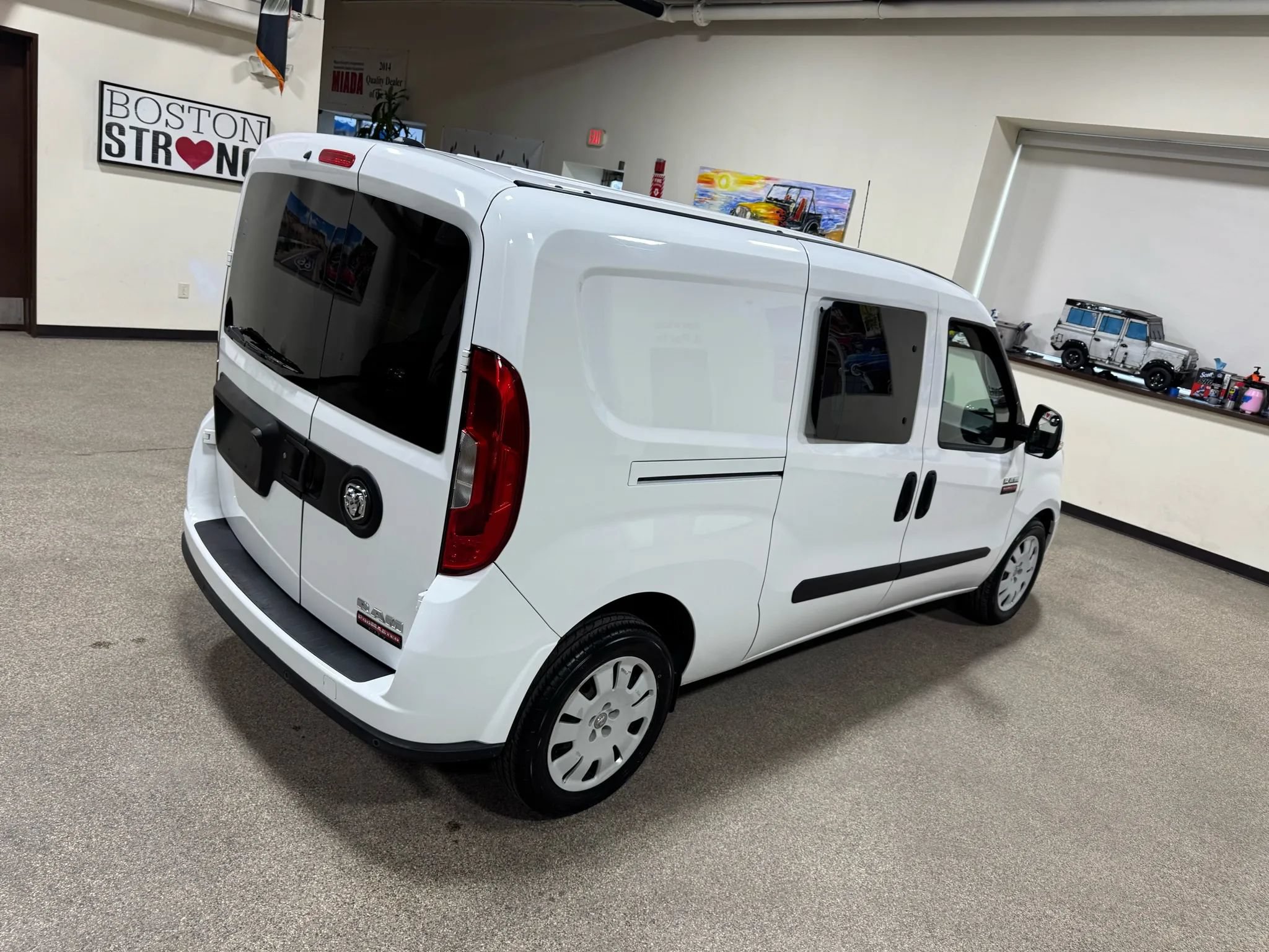 Used 2019 RAM ProMaster City Tradesman SLT FWD image 5