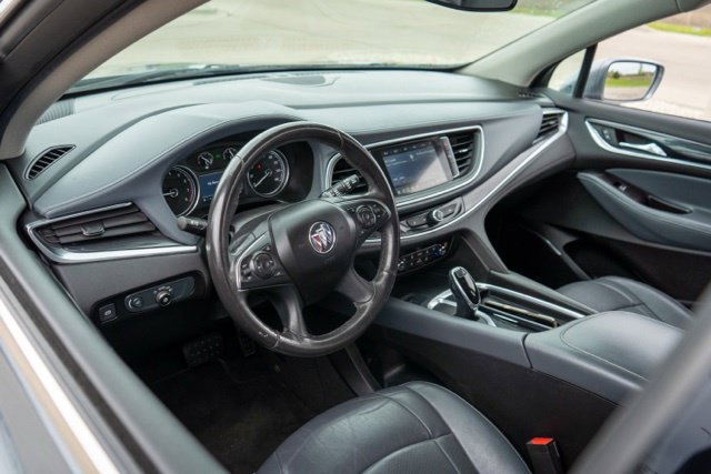 Used 2020 Buick Enclave Essence AWD/4WD image 13