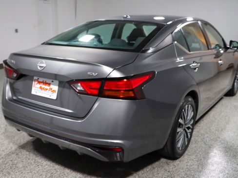 Used 2023 Nissan Altima 2.5 SV image 7