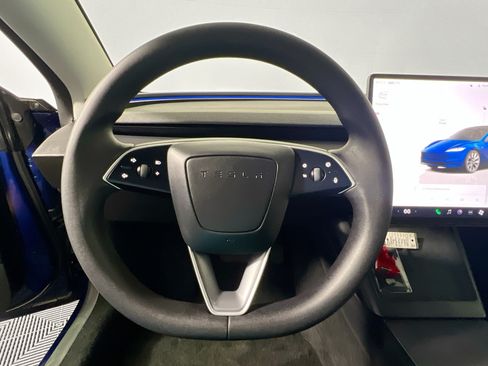 Used 2025 Tesla Model 3 Long Range RWD image 17