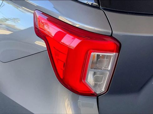 Used 2021 Ford Explorer XLT w/ Equipment Group 202A image 58