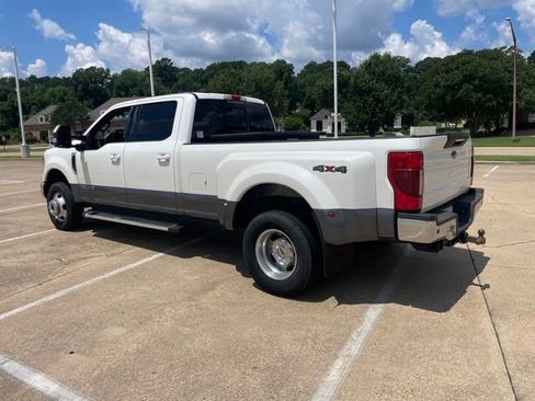 Used 2022 Ford F350 Lariat w/ Lariat Ultimate Package AWD/4WD image 5