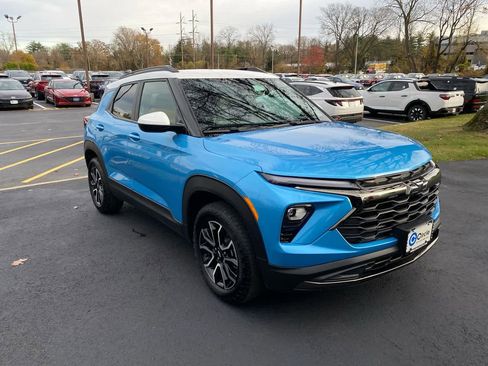 New 2025 Chevrolet TrailBlazer ACTIV w/ Driver Confidence Package image 1