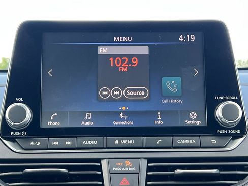 New 2026 Nissan Altima 2.5 SV FWD image 9
