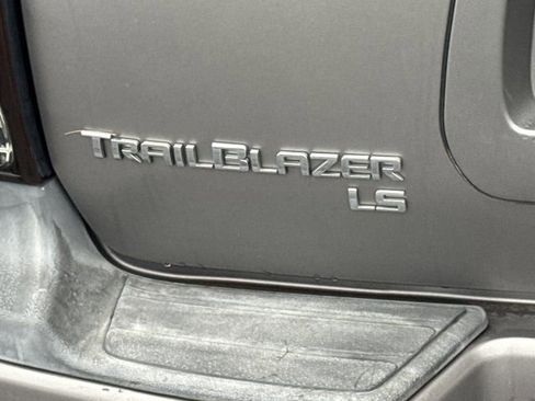 Used 2006 Chevrolet TrailBlazer LS w/ Skid Plate Package AWD/4WD image 12