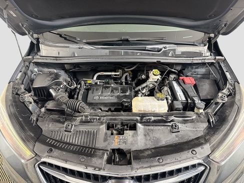 Used 2018 Buick Encore Preferred image 39