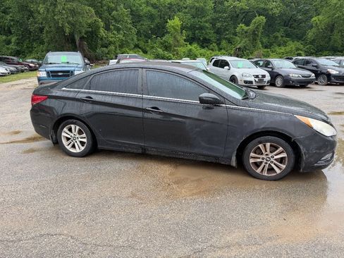 Used 2013 Hyundai Sonata GLS w/ Popular Equipment Pkg FWD image 8