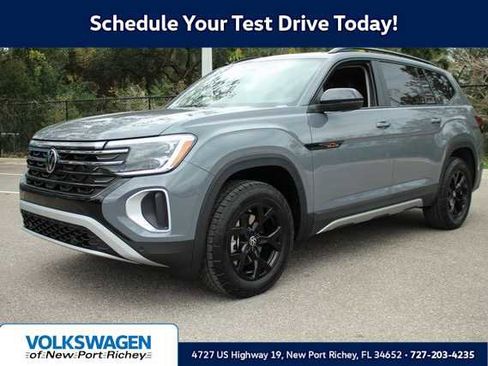 New 2024 Volkswagen Atlas Peak Edition SEL image 1