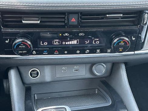 Used 2021 Nissan Rogue SL w/ Premium Package FWD image 25