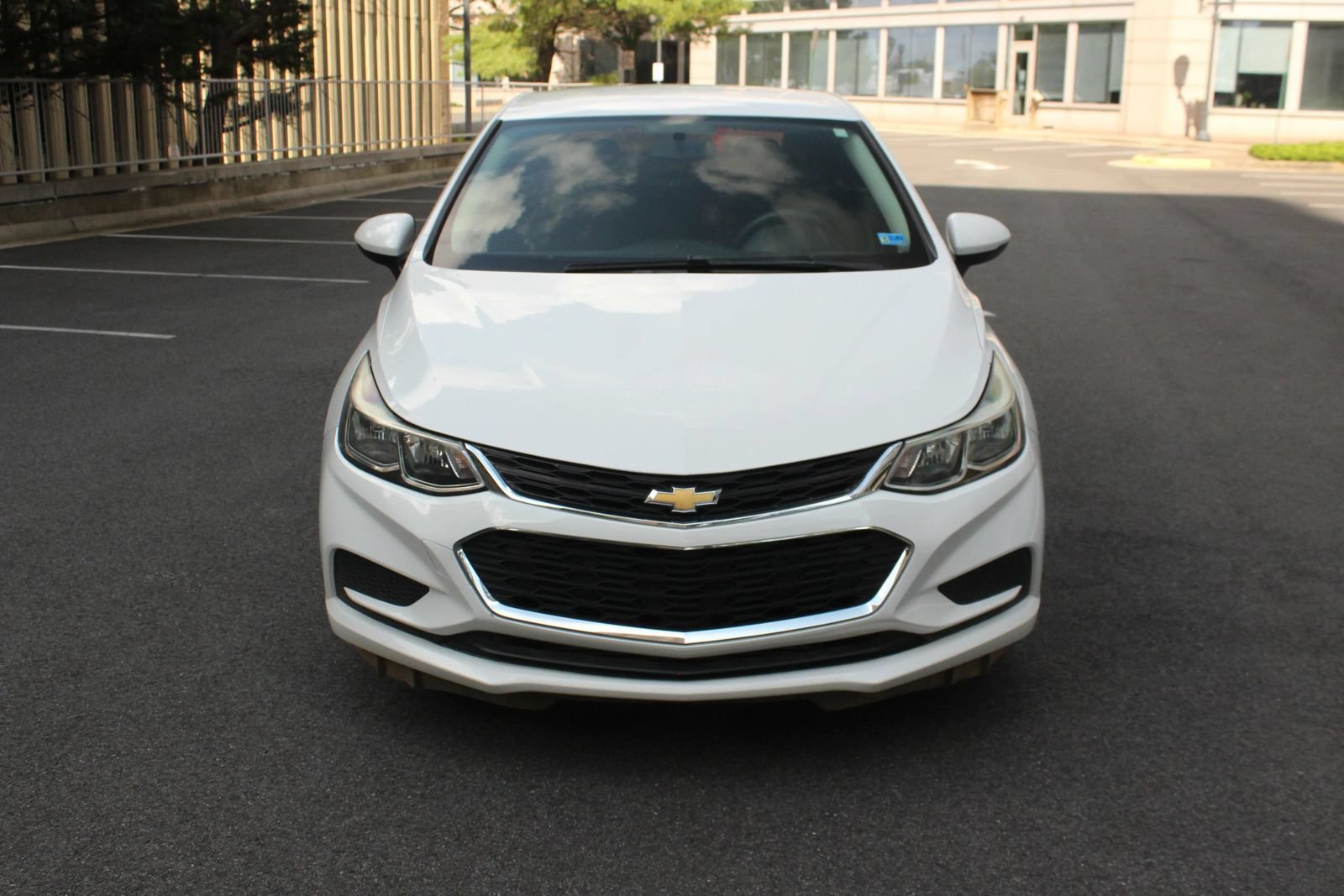Used 2018 Chevrolet Cruze LS FWD image 3