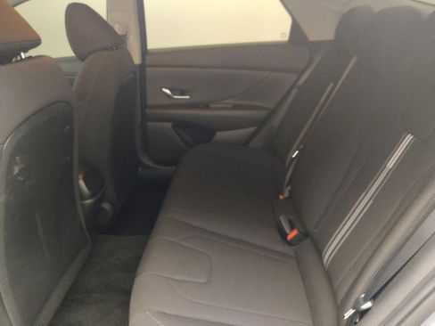 Used 2021 Hyundai Elantra SEL FWD image 18