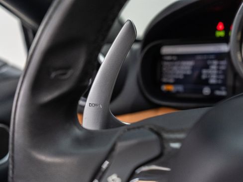 Used 2017 Ferrari California T image 82