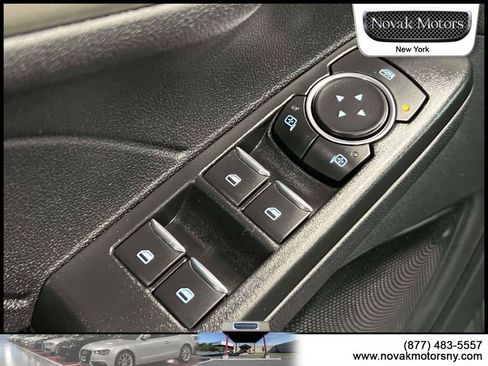 Used 2022 Ford Escape SEL w/ Technology Package image 19