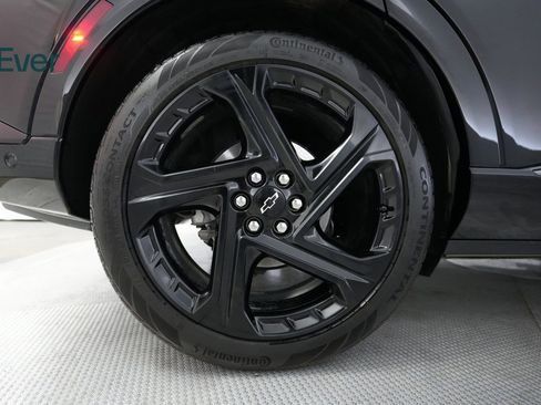 Used 2024 Chevrolet Equinox EV RS image 18