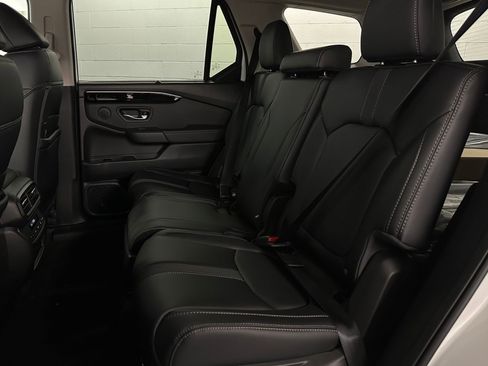 New 2025 Honda Pilot EX-L image 33