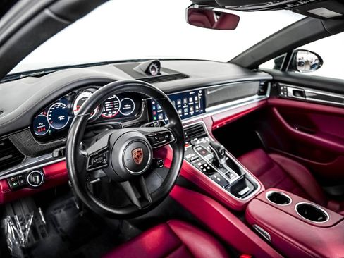 Certified 2023 Porsche Panamera 4 w/ Premium Package AWD/4WD image 4