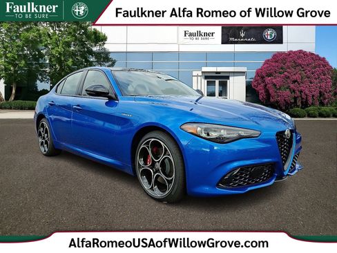 New 2025 Alfa Romeo Giulia AWD image 1