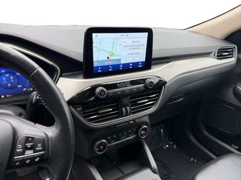 Used 2020 Ford Escape SE Sport image 12