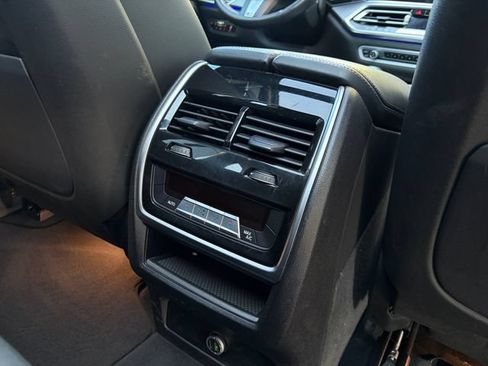 Used 2020 BMW X5 xDrive40i w/ M Sport Package AWD/4WD image 32