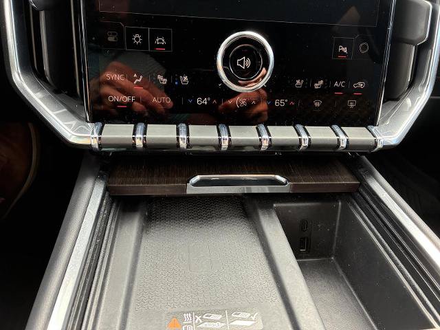 Used 2025 GMC Acadia Denali w/ Super Cruise Package AWD/4WD image 23