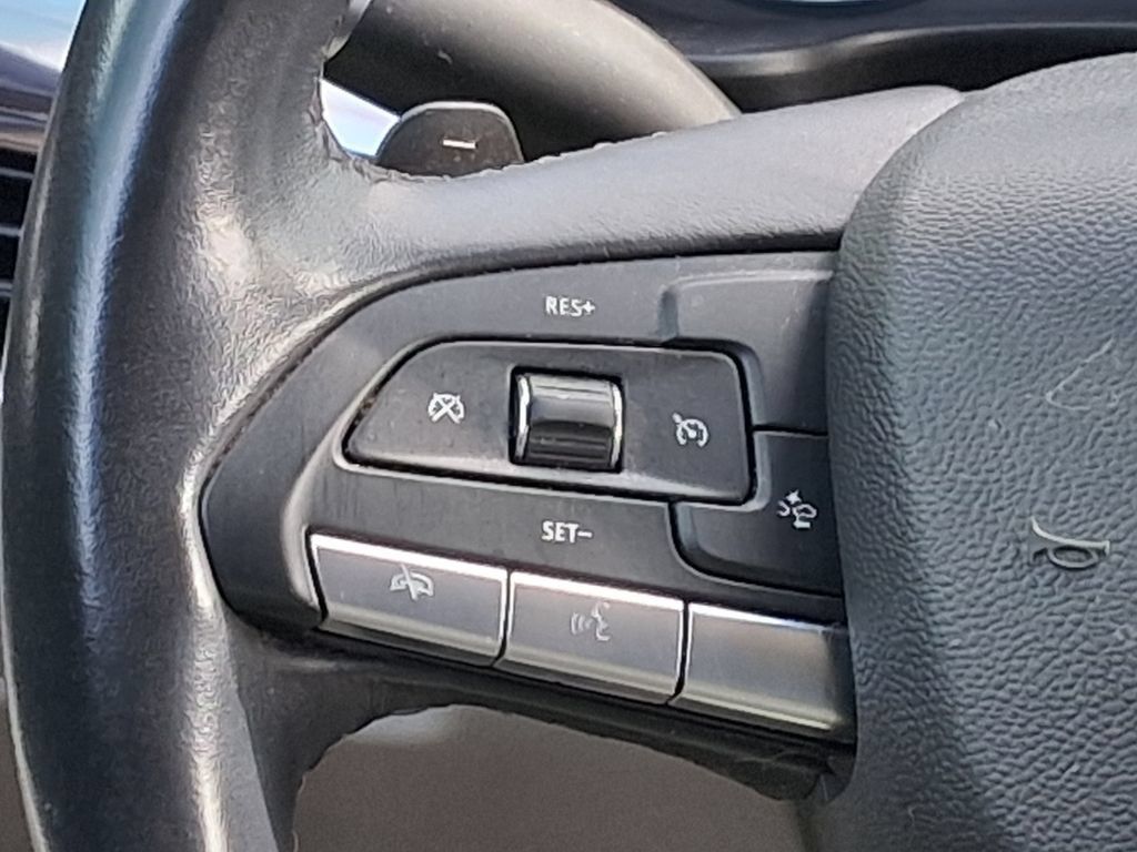Used 2023 Cadillac XT4 Luxury FWD image 11