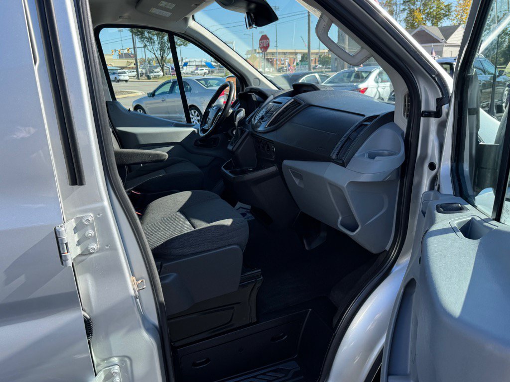 Used 2016 Ford Transit 350 XLT RWD image 16