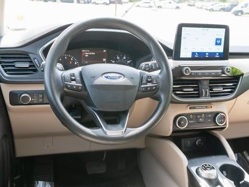 Used 2021 Ford Escape SE AWD/4WD image 14