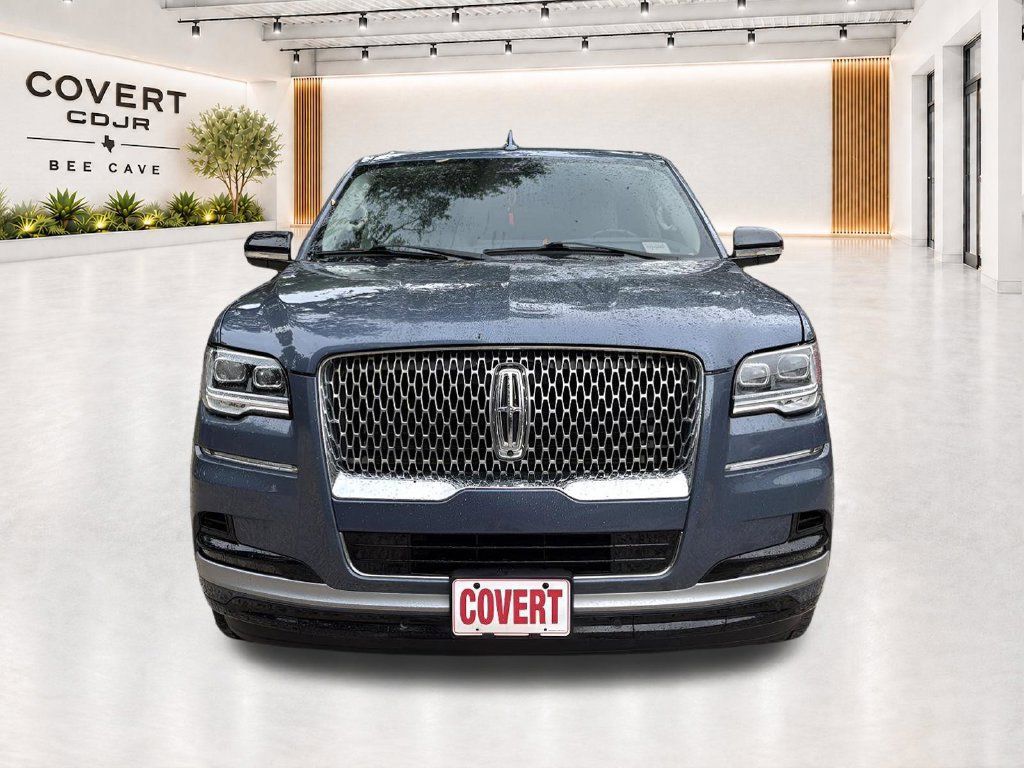 Used 2022 Lincoln Navigator L Reserve RWD image 10
