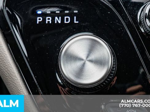 Used 2023 Chrysler Voyager LX FWD image 40