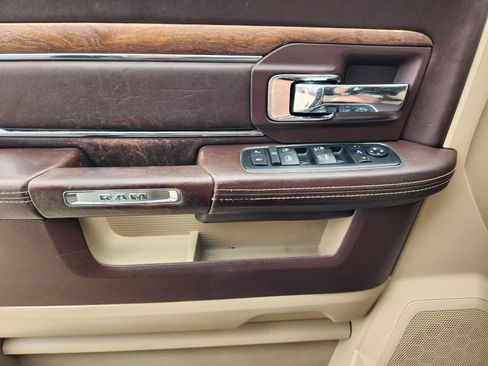 Used 2016 RAM 2500 Longhorn w/ Convenience Group image 26