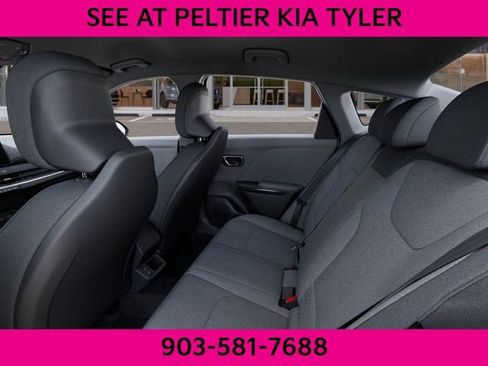 New 2025 Kia K4 LXS image 20