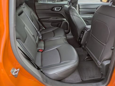 New 2026 Jeep Compass Latitude image 27