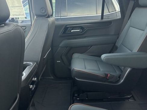 New 2026 GMC Yukon AT4 w/ AT4 Premium Package image 8