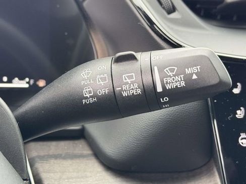 New 2026 Jeep Grand Cherokee Limited AWD/4WD image 13