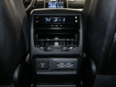 Certified 2024 Jeep Grand Cherokee L Altitude AWD/4WD image 25