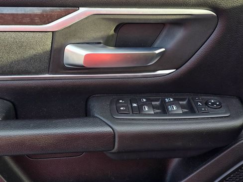 Used 2020 RAM 1500 Big Horn AWD/4WD image 10