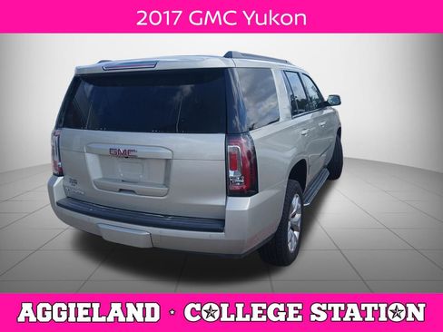 Used 2017 GMC Yukon SLT RWD image 2