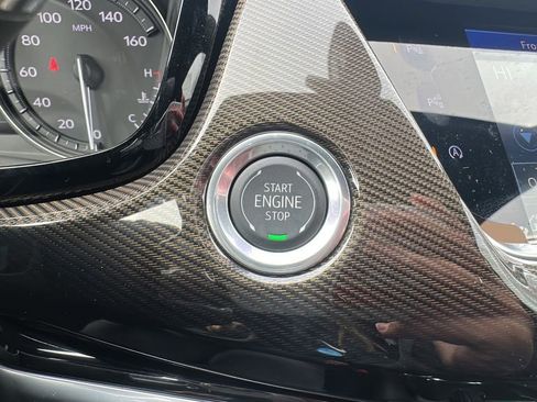 New 2025 Cadillac XT6 Sport w/ Platinum Package image 19