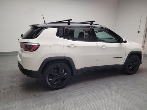 Used 2018 Jeep Compass Latitude w/ Popular Equipment Group FWD image 10