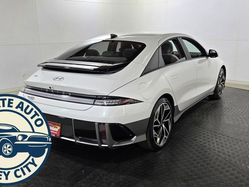 Used 2023 Hyundai Ioniq 6 SEL image 7