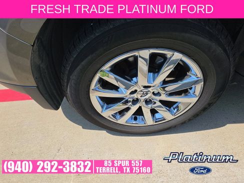 Used 2013 Ford Edge Limited AWD/4WD image 18